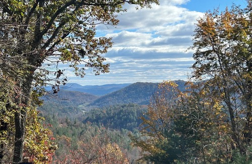 Purlear RV Rental | Unforgettable Mountain Camping with NC Blue Ridge Views