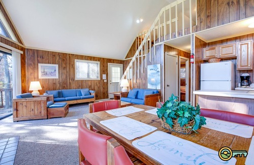 Basye Ski Chalet | Mountain Chalet #8: Breathtaking Views & Pet-Friendly Amenities