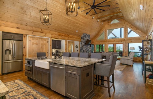 Marion Cabin | Mountain Crest | Pet-Friendly Cabin with Scenic Views