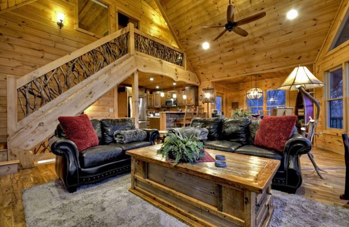 Blue Ridge Cabin | Elegant Private Cabin with Mountain Views and Hot Tub