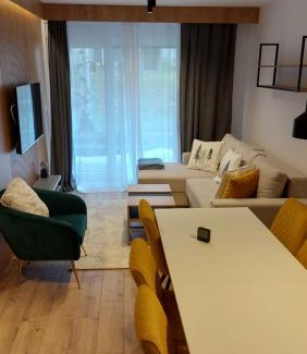 Divcibare Apartment | Mountain Dreams: Family-Friendly Retreat with 10/10 Rating