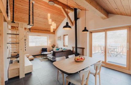 Villar-Saint-Pancrace Apartment | Unforgettable Mountain Escape with Child-Friendly Amenities