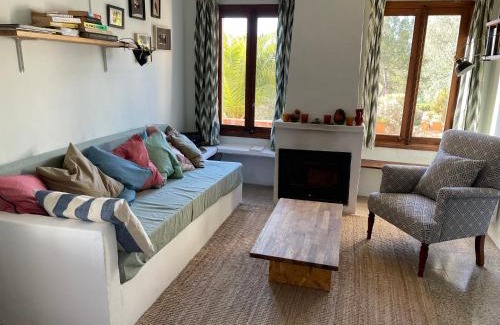 Galilea Villa | Relaxing Mountain Finca with Pool and Pet-Friendly Amenities