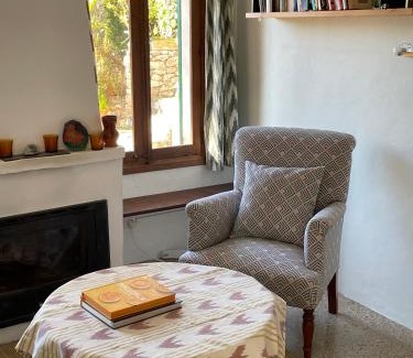 Galilea Villa | Relaxing Mountain Finca with Pool and Pet-Friendly Amenities