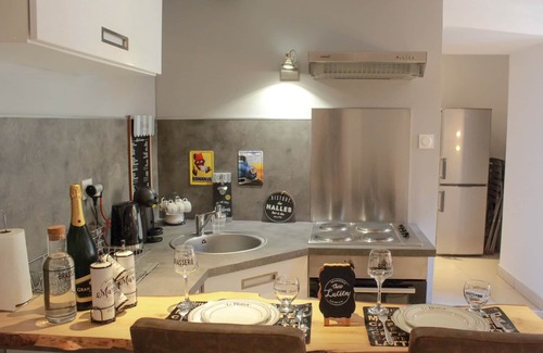 Saint-Martin-le-Vinoux Apartment | Scenic Mountain Accommodation Near Grenoble - Rated 9.4/10