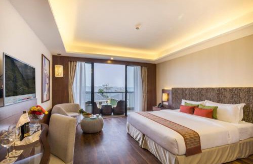 Kaski Hotel | Experience Mountain Glory Forest Resort: Spa & Ocean Views