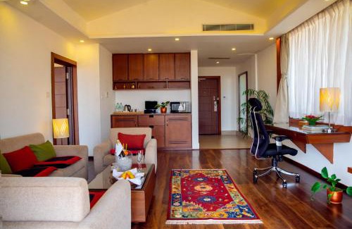 Kaski Hotel | Experience Mountain Glory Forest Resort: Spa & Ocean Views