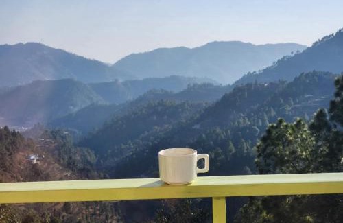 Kasiyalekh House | Relax at Mountain Golden Ray with Oceanfront Views
