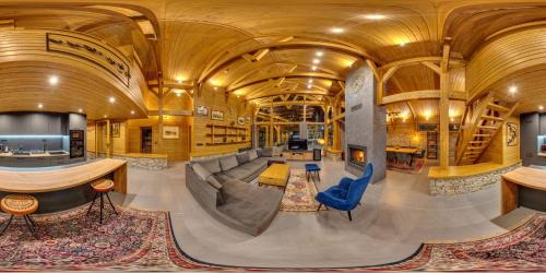 Razlog Villa | Pet-Friendly Getaway at Mountain Hawk Park - 4 Star Rated