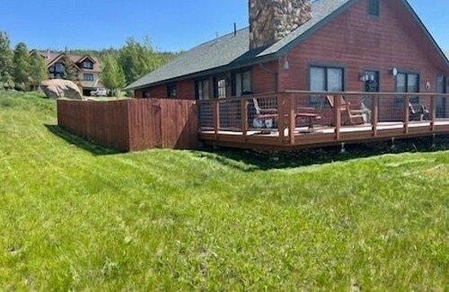 Innsbruck Val Moritz House | Inviting Mountain Home Near Ski Granby Ranch, Rated 10/10