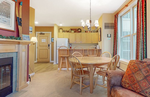 Stratton Mountain Condo | Relaxing Mountain Retreat with Pool Views and Hot Tub