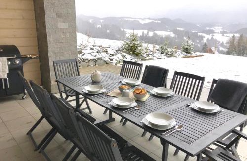 Dolny Kubin Ski Chalet | Top-Rated Mountain Houses Kubínska hoľa with Hot Tub