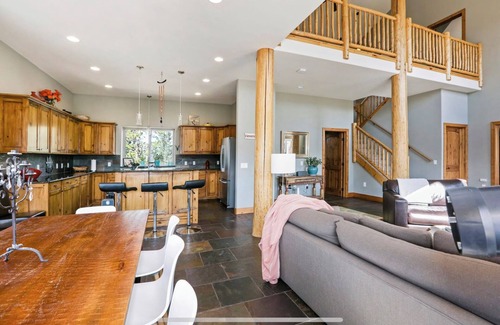 Idaho Springs House | Experience Mountain Liv’n: Off-Grid Home with Amazing Views