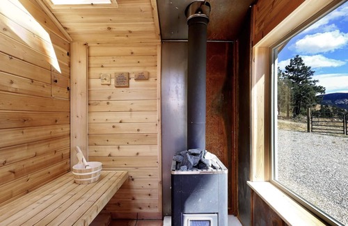 Idaho Springs House | Experience Mountain Liv’n: Off-Grid Home with Amazing Views