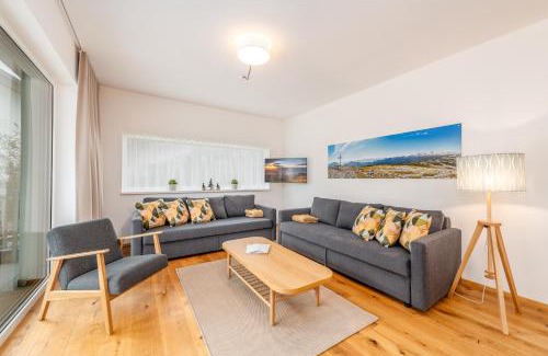 Groebming Apartment | Scenic Mountain Lodge - Family-Friendly Oceanfront Retreat