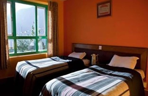 Lukla Hotel | Scenic Mountain Lodges of Nepal - Lukla with Family Amenities