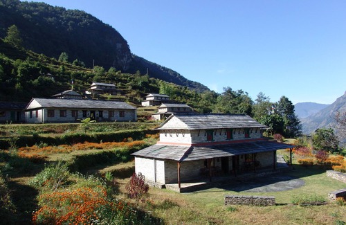 Lumle Cabin | Cozy Mountain Lodges of Nepal - Majhgaon with Breakfast Included