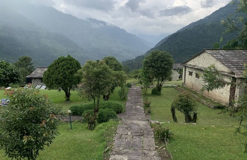Lumle Cabin | Cozy Mountain Lodges of Nepal - Majhgaon with Breakfast Included