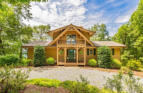 Old Fort House | Beautiful Views of Blue Ridge & Lake Lure Near Asheville