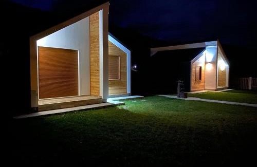 Mojkovac House | Mountain Mirage: Guest Rated 10/10 with Hot Tub & Breakfast
