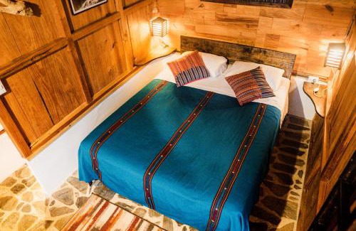 Alta Verapaz Bed & Breakfast | Exceptional Mountain Nest: Pet-Friendly Retreat Awaits