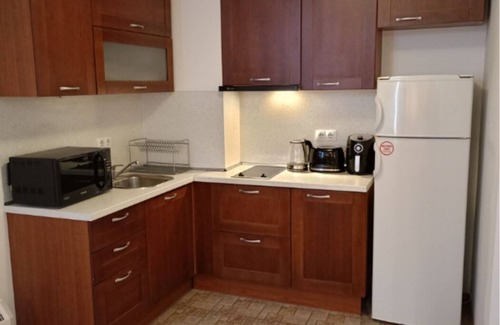 Shiligarnika Apartment | Scenic Mountain View with Two Balconies & Fast Wi-Fi