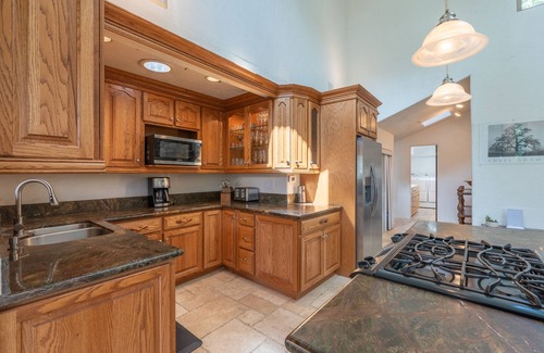 Carmel Valley House | Serene Mountain Paradise: Guest Rated 9.8 with Pool & Spa