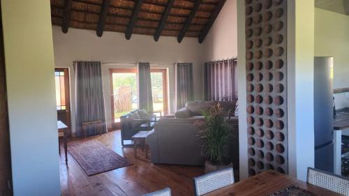 Uniondale Cabin | Experience Nature at Mountain Pastures Game Lodge