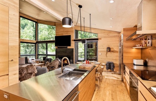 Aspen Condo | Experience Comfort at Mountain Queen Condos in Aspen Snowmass