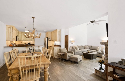 Aspen Condo | Experience Comfort at Mountain Queen Condos in Aspen Snowmass