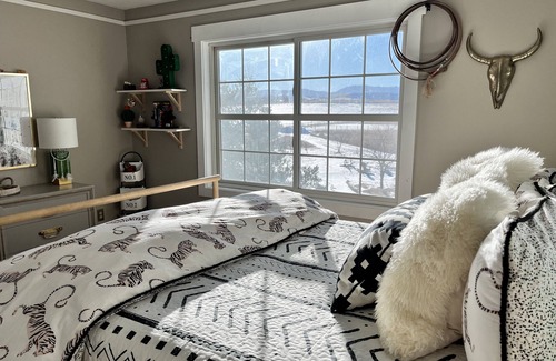 Longmont Other | Experience Endless Views at Mountain Ranch House