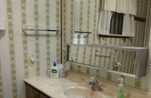 Collbran House | Secluded Mountain Retreat with Child-Friendly Amenities