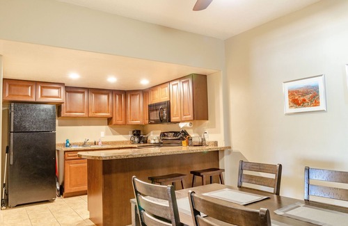 Hatch Hotel | Cozy Mountain Ridge Cabins with Breakfast & Family Amenities