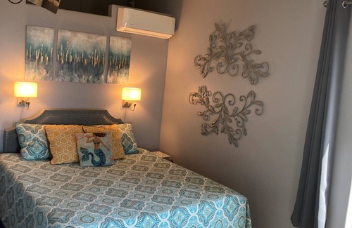 Fallbrook House | Mountain Rim Retreat: Explore Private Trails & Scenic Views