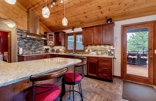 Windcliff Estates House | Mountain's Call Vacation Home at Windcliff