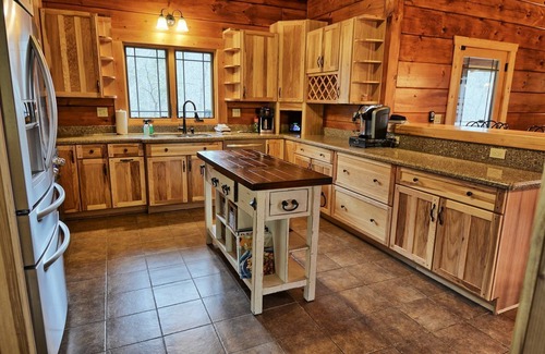 Sugar Grove Cabin | Mountain Splendor: Cabin with Hot Tub, Pool Table & Views