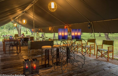 Imbulpe Ski Chalet | Scenic Mountain Top Glamping Suite with Star Bed Retreat