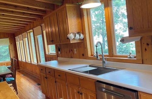 Rising Fawn Cabin | Mountain top Pinecone Cabin