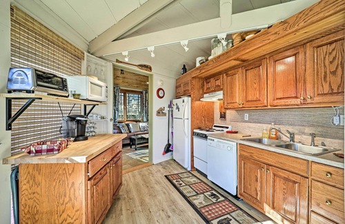 Beech Mountain Cottage | Discover Mountain Treehouse: A Unique Hilltop Retreat