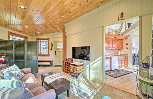 Beech Mountain Cottage | Discover Mountain Treehouse: A Unique Hilltop Retreat