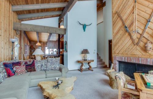 Mountain Valley House | Mountain Valley Hideaway - Child Friendly & Guest Rated 10/10