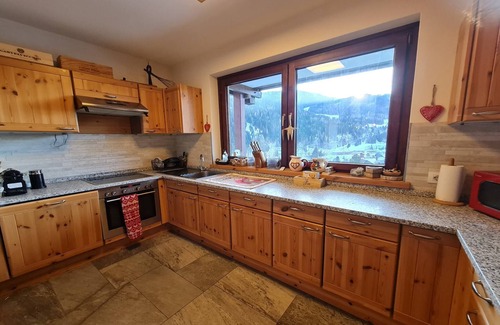 Bad Kleinkirchheim House | Mountain-view apartment in Bad Kleinkirchheim