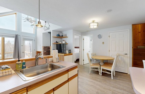 Thornton Condo | Mountain View Condo with Heated Pools and Game Room Access