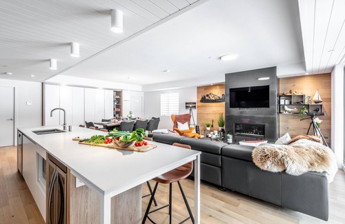 Mont-Tremblant Condo | Beautiful Mountain View & Lake Access at Mont-Tremblant