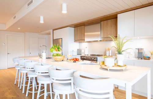 Mont-Tremblant Condo | Scenic Retreat: Mountain View & Lake Access in Mont-Tremblant