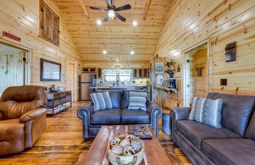 Murphy House | Cozy Murphy Cabin with Mountain Views & Family-Friendly Perks