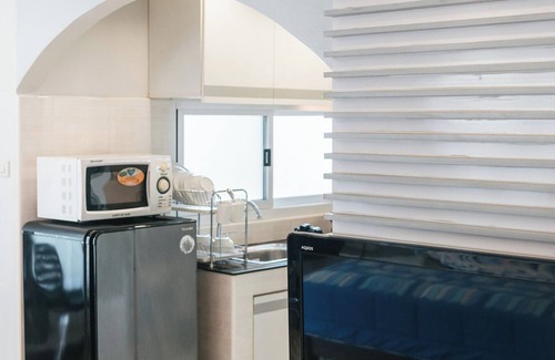 Chang Phueak Apartment | Cozy Mountain View Apartment with Kitchen near Nimman