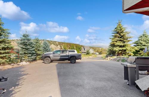 Eagle Apartment | Mountain View Apartment