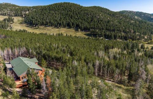 Evergreen House | Scenic Mountain View Apartment Steps from Downtown & Trails