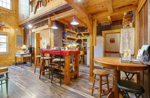 Ellijay Cabin | Scenic Appalachian Escape: Bike Trails & Spa Amenities